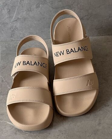 тапочки войлочные: New Balance Sandals original сандали босоножки тапочки us: w 6 |