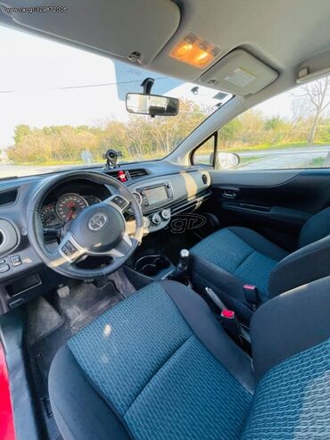 Toyota: Toyota Yaris: 1 l. | 2011 έ. Χάτσμπακ — 15