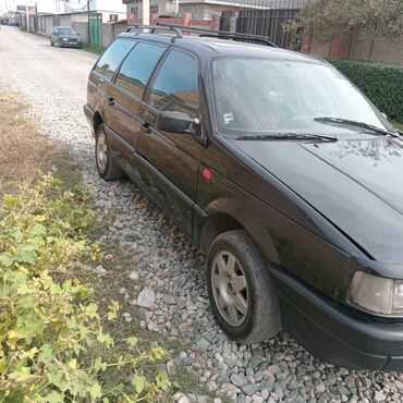 купе машины: Volkswagen Passat: 1990 г., 1.8 л, Механика, Бензин