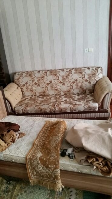 белая мебель в стиле прованс: Б/у, Классический диван, 2 кресла, Диван, Без подьемного механизма, Нераскладной