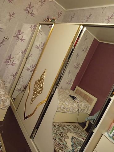 Dolab satilir. Qiymeti 200 manat. Unvan Bulbule. Aygul