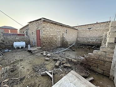 kredıtle evler: 1 otaqlı, 50 kv. m, Kredit var — 4