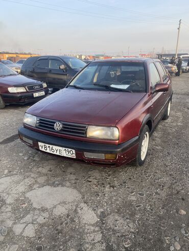 вента капот: Volkswagen Vento: 1995 г., 1.8 л, Механика, Бензин, Седан