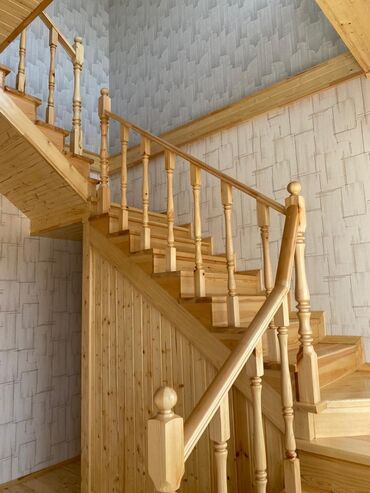 Həyət evləri və villaların satışı: Hövsanda 3.3 sotda 2 mertebelı 6 daş üzerinde heyet evi satılır. Bu — 5