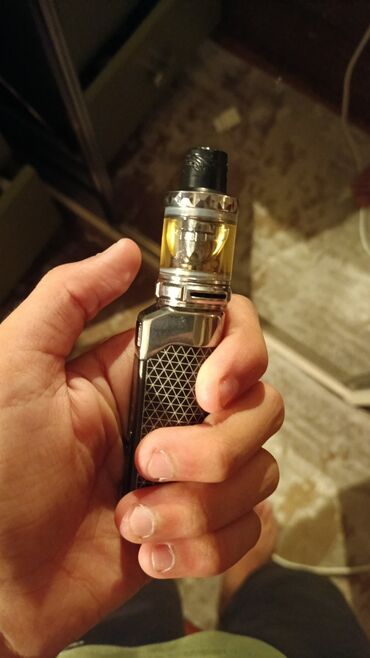 Bu elektron qəlyan istifadəçilərə rahat və portativ vaping təcrübəsi