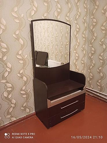 Mənzillərin satışı: Bakı, 2 otaqlı, Köhnə tikili, m. Həzi Aslanov, 60 kv. m — 2