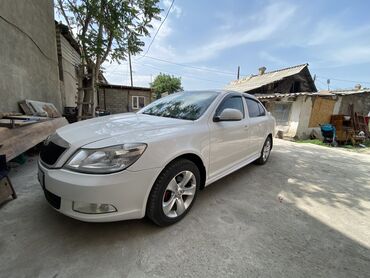 Skoda: Skoda Octavia: 2012 г., 1.6 л, Автомат, Газ, Седан