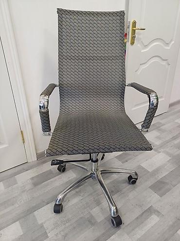 Ofis mebeli: 5 eded Ofis kreslosu – mesh parça və metal konstruksiya - Dizayn — 2