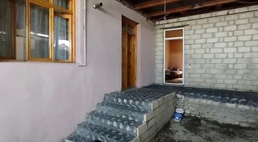 Həyət evləri və villaların satışı: Ev Məhsəti qəsəbəsində ( Sevinc qəsəbəsi) 9cu küç. Zöhrab Aslanov — 3