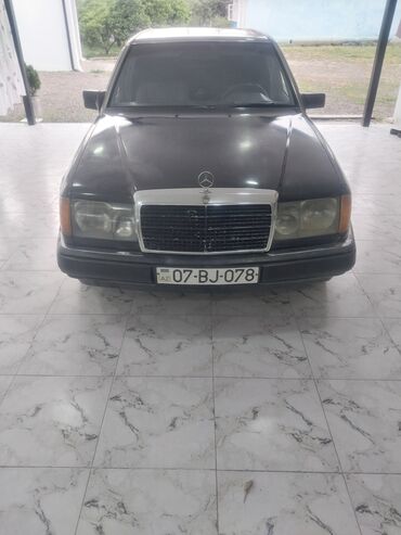 azerbaycanda kreditle satilan masinlar: Mercedes-Benz 250: 2.5 l | 1992 il Sedan