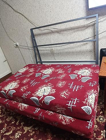 детский спальный диван: Диванчик размер 1метр .2штуки - Компактная модель с металлическим — 3