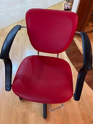 salon stul: Yeni, Saç kəsimi kreslosu — 2