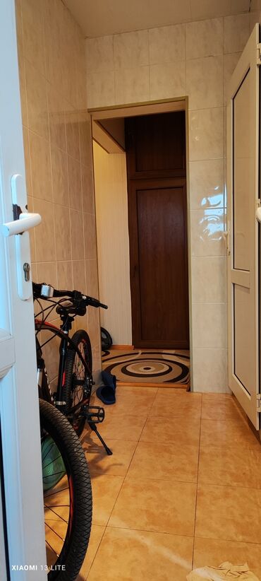 Köhnə tikili: Bakı, Bakıxanov qəs., 3 otaqlı, Köhnə tikili, m. Neftçilər, 70 kv. m — 17