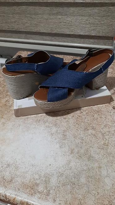 Məhsul: Qadın platforma sandal - Rəng: Tünd mavi üst hissə, bej