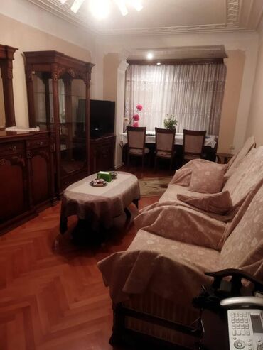 xirdalanda kiraye bina evleri 2023: Bakı, Bakıxanov qəs., 3 otaqlı, Köhnə tikili, 90 kv. m