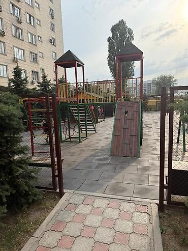квартира дешевая: 2 комнаты, 53 м², ул. Ахунбаева / Чапаева Элитка, 3 этаж, Косметический ремонт — 10