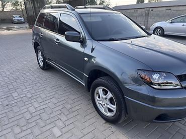2 8: Mitsubishi Outlander: 2003 г., 2.4 л, Автомат, Бензин, Кроссовер — 4