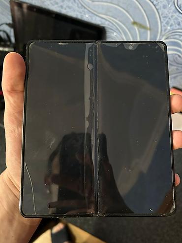 samsung 19: Samsung Z Flip, 256 GB, rəng - Qara, Qırıq — 4