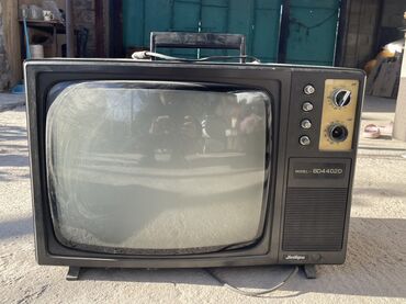 потолочное крепление для телевизора: Портативный черно-белый телевизор Jinlipu BD4402D. Продам на
