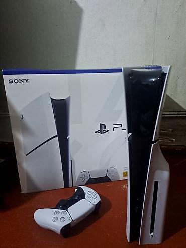 PS5 (Sony PlayStation 5): İdeal vezyetdedi 1 ay islenib icinde ekstra paket var 12 ayliq İcinde — 2
