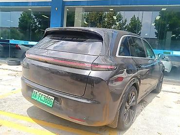 leopard 3: Lixiang L7: 2023 г., Автомат, Гибрид, Кроссовер — 2