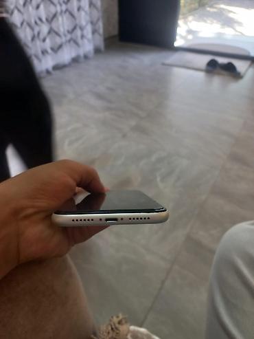 iphone 1w: IPhone 11, Ağ, Face ID — 6
