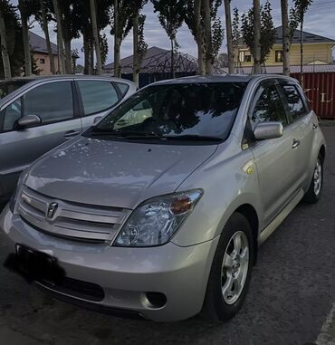 тайота хетчбек: Toyota ist: 2003 г., 1.3 л, Автомат, Бензин, Хэтчбэк