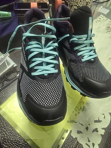 Patike: Prodajem ženske patike The north face, broj 40 evropski, US 9, nove — 2