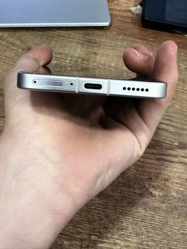 Poco: Poco F7 Pro, Б/у, 512 ГБ, цвет - Серебристый, 2 SIM — 5