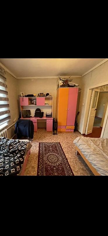 Үйлөрдү ижарага берүү: 60 м², 3 бөлмө, Жумушчу Шаарча, Чогуу жашоосу жок — 5