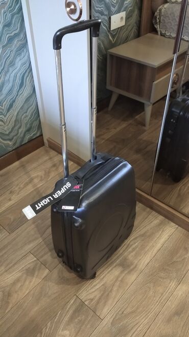 Çantalar: Çamadan valiz tezedi