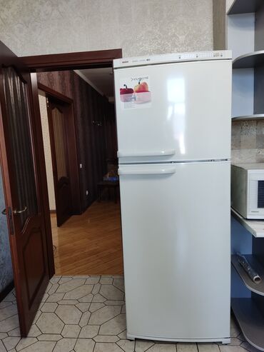 холодильник для напитков: Муздаткыч Bosch, Колдонулган, Эки камералуу, 70 * 1850 * 70