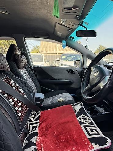 каропка на фит: Honda Fit: 2005 г., 1.3 л, Автомат, Бензин, Хэтчбэк — 3