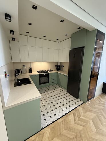 Посуточная аренда квартир: 2 комнаты, Душевая кабина, Постельное белье, Кондиционер — 14