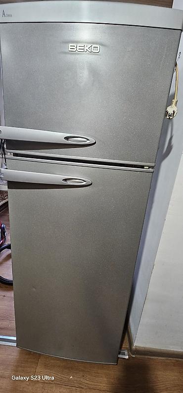 старые холодильник: Холодильник Beko, Б/у, Двухкамерный — 1