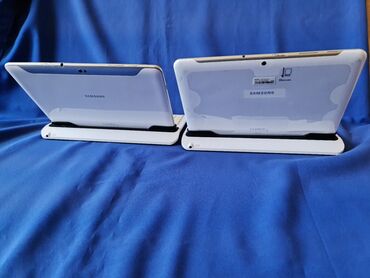 Tableti: 2 tanleta od 10 inca ko novi sa orginalnim fabrickim tastaturama. sve — 22