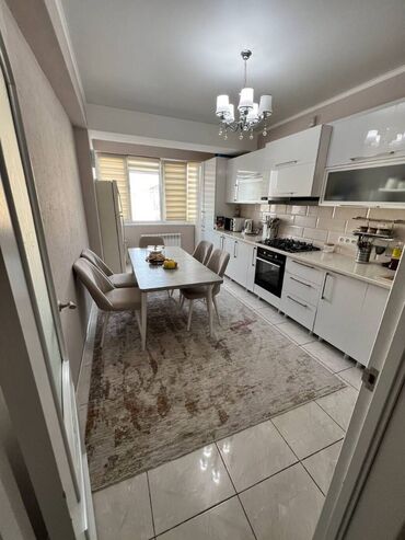 квартира с подселением для семейных: 3 комнаты, 88 м², Элитка, 2 этаж
