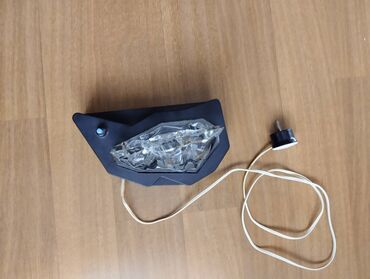 qədimi əşya: Sovet dövrünün "Qrot" tipli stolüstü lampa. 70-ci illərin sonu