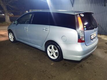 Mitsubishi: Mitsubishi Grandis: 2005 г., 2.4 л, Типтроник, Бензин, Минивэн at lalafo.kg — 12 Mitsubishi: Mitsubishi Grandis: 2005 г., 2.4 л, Типтроник, Бензин, Минивэн — 12