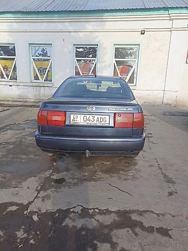 Volkswagen: Volkswagen Passat: 1994 г., 2 л, Механика, Бензин, Седан — 9