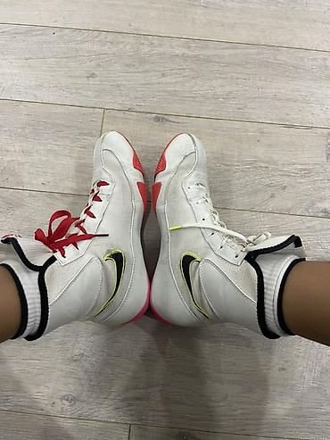 спортивная обувь мужские: Мужские кроссовки, 41, Nike, Б/у, цвет - Белый, Платная доставка — 2