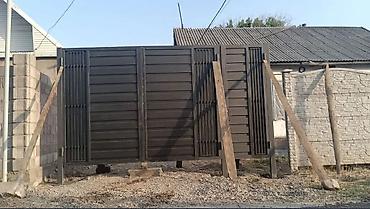 Распашные ворота: Металлические уличные ворота современного дизайна - Материал — 5