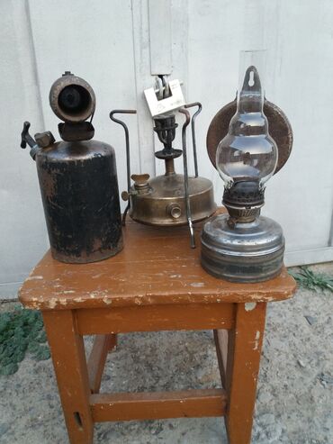 дом вещи: Продается домашняя утварь . Паяльная лампа 1500 сом примус 2500 сом