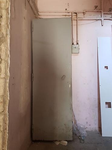 Metal dolab satılır. Hündür və enli konstruksiyaya malikdir, bir