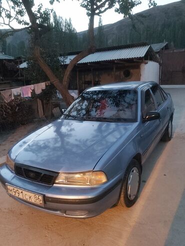 рещетка бампера хонда степ: Daewoo Nexia: 2007 г., Бензин, Седан