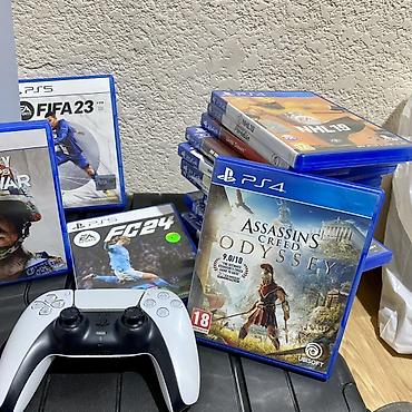 PS5 (Sony PlayStation 5): Sony ps + mk1-astrobot внутри приставки. Два джойстика оригинальные — 2