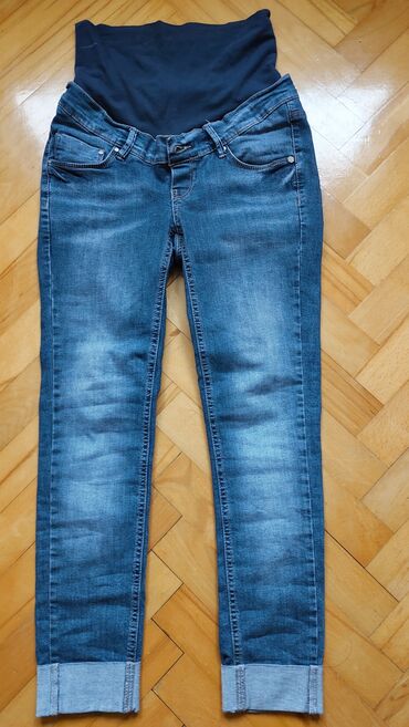 женские рваные джинсы: Джинсы