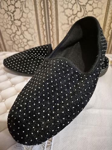 Qara rəngli kişi loaferləri – mikrodaşlı dizayn - Üst hissə: yumşaq lalafo.az -da Qara rəngli kişi loaferləri – mikrodaşlı dizayn - Üst hissə: yumşaq