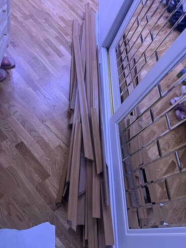 tikinti matriali: Plintus az işlenib yeni kimidir