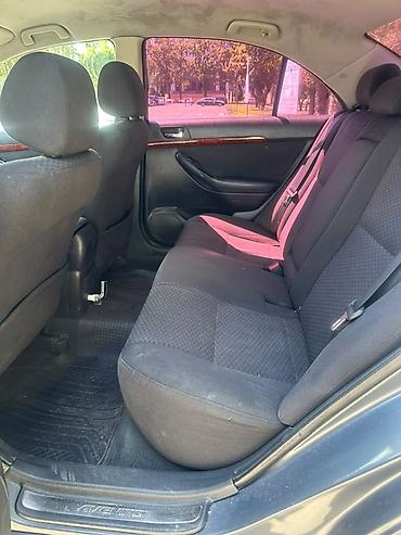 carina e: Toyota Avensis: 2004 г., 1.8 л, Механика, Бензин, Седан — 4